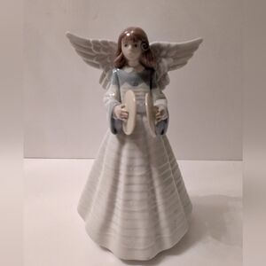 LLADRO ANGELIC CYMBALIST #5876 MINT IN BOX